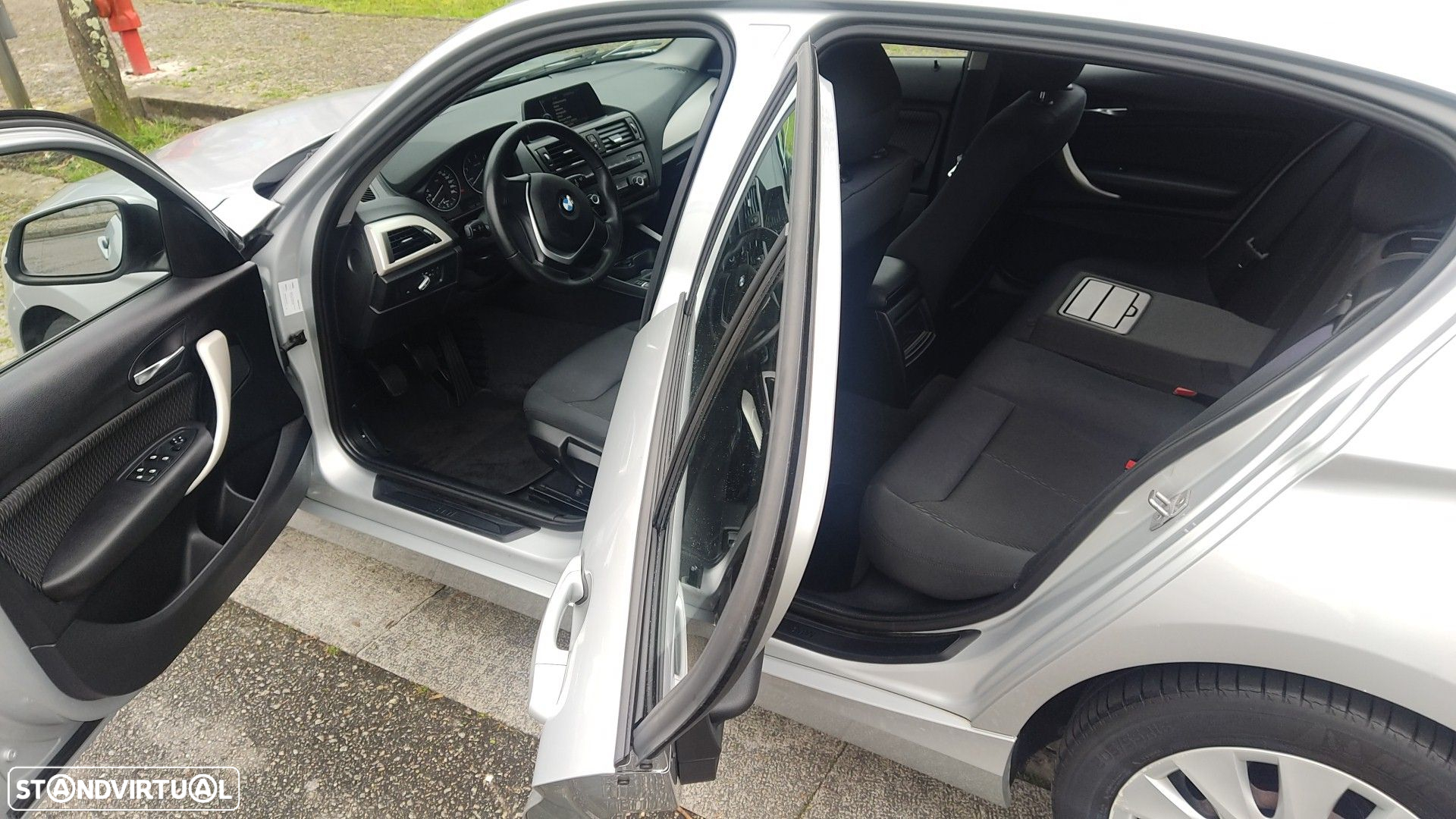 BMW 116 d EfficientDynamics Edition - 19