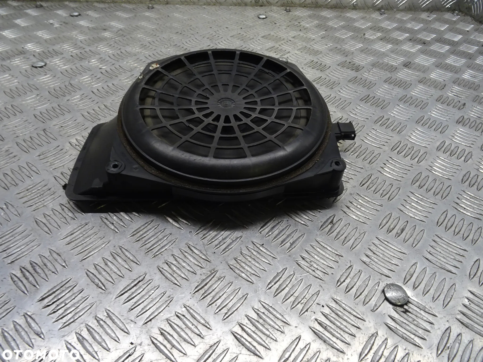 AUDI A4 B6 SEDAN 00-06 1.9 TDI AWX GŁOŚNIK NISKOTONOWY 8E5035412 - 3