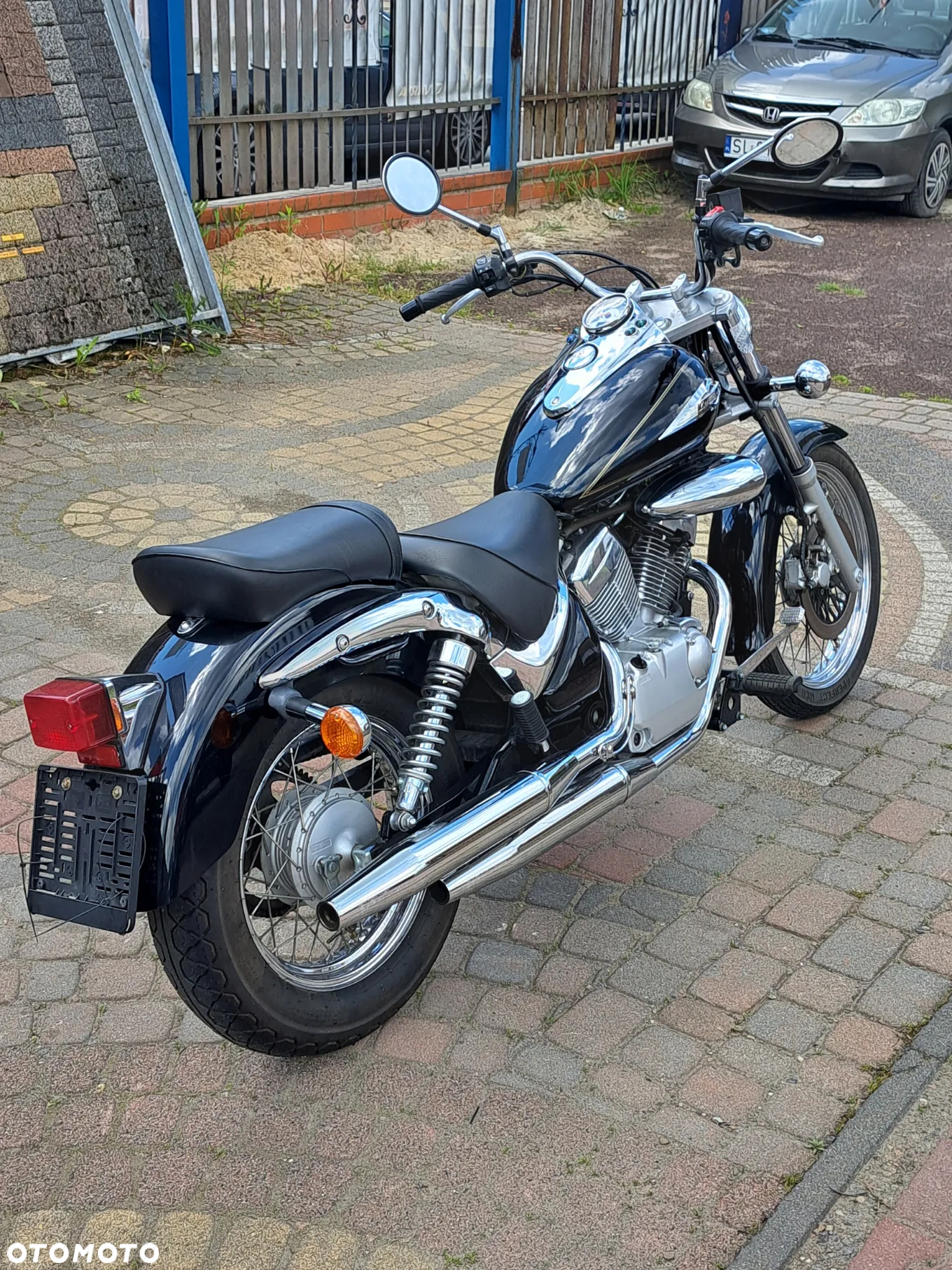 Suzuki Marauder - 12
