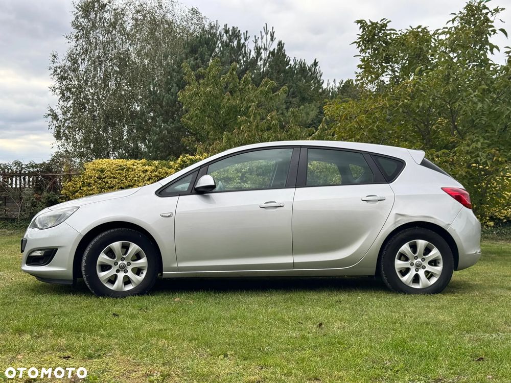 Opel Astra V 1.6 CDTI Dynamic - 9