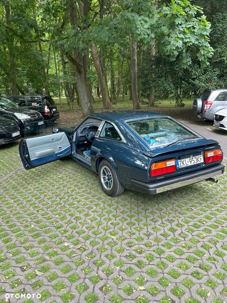 Nissan 280 ZX - 2