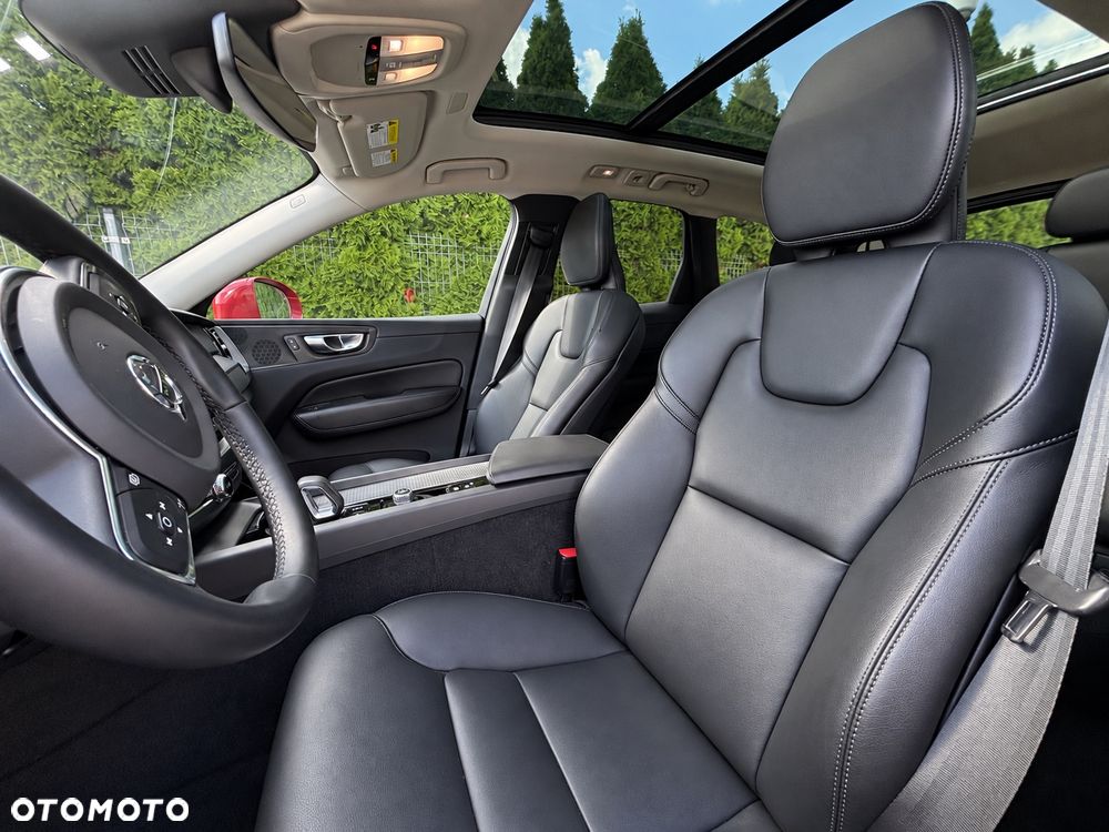 Volvo XC 60 B6 B AWD Momentum Pro - 14