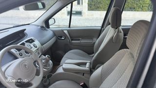 Renault Scénic 1.5 dCi Confort Dynamique - 31