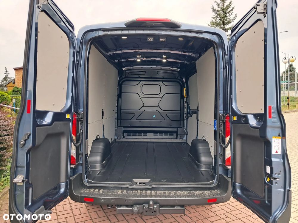 Ford Transit - 23