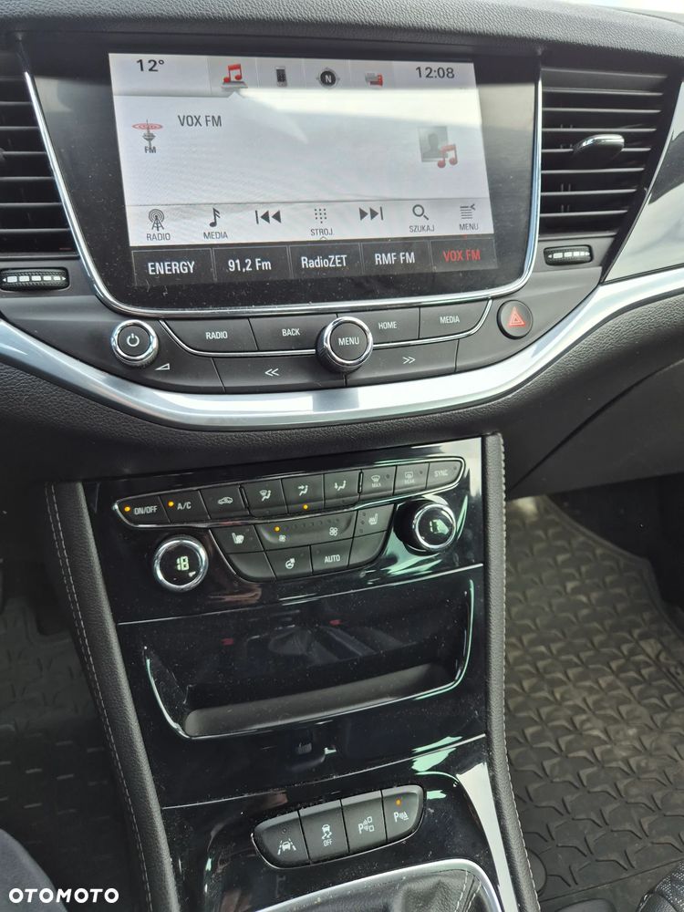 Opel Astra 1.4 T Elite - 24