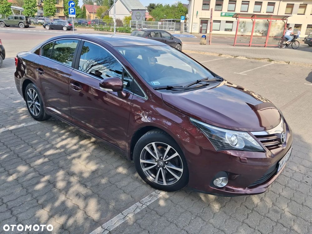 Toyota Avensis 2.0 D-4D Premium - 5