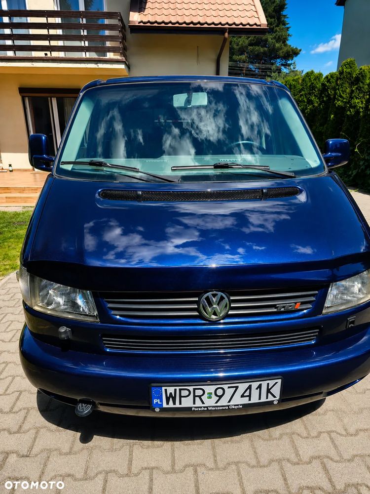 Volkswagen Multivan - 2