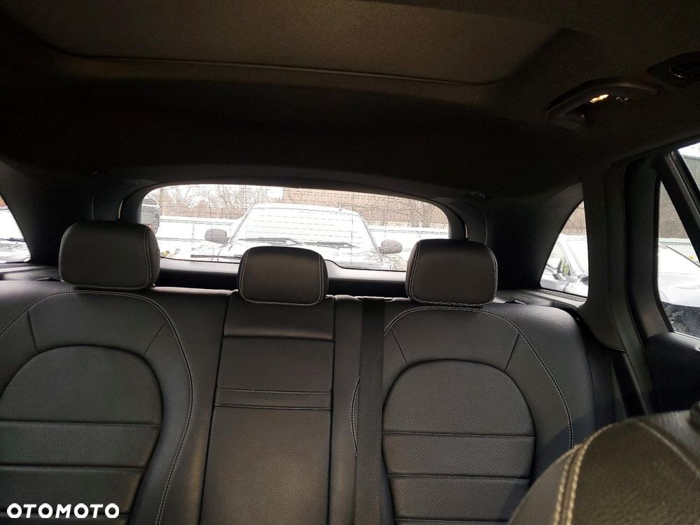 Mercedes-Benz GLC 300 4Matic 9G-TRONIC - 11