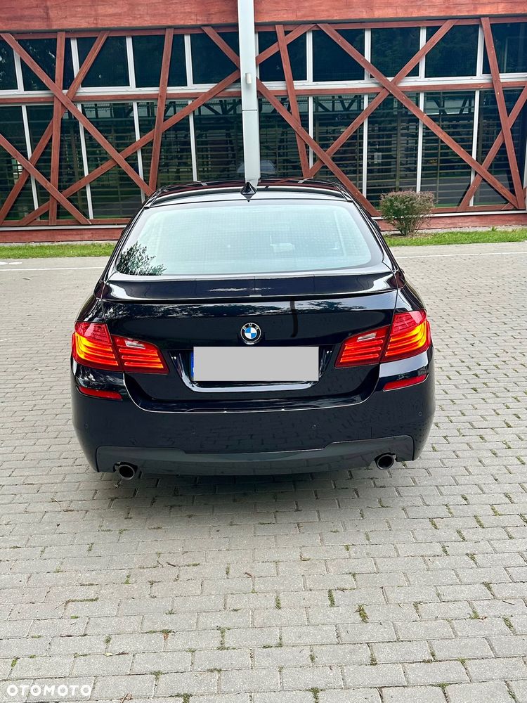 BMW Seria 5 535d xDrive - 11