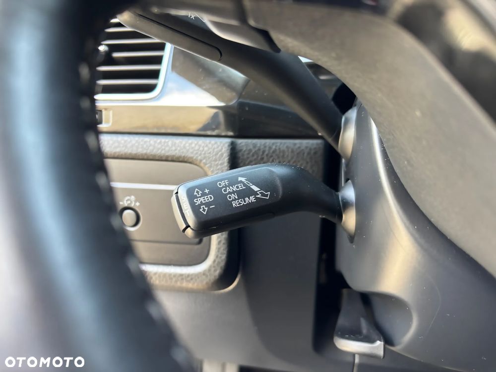 Volkswagen Touareg 3.0 V6 TDI BMT - 28