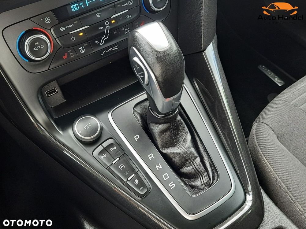 Ford Focus 1.5 EcoBoost STart-Stopp-System TITANIUM - 41
