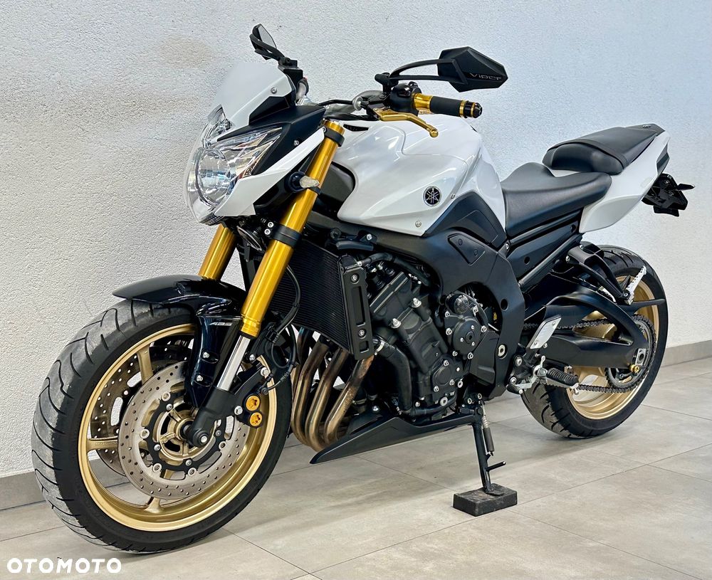 Yamaha FZ8 - 2