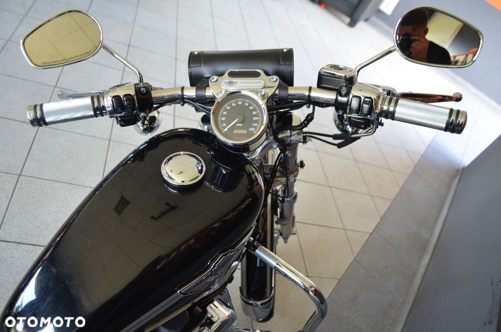 Harley-Davidson Sportster Custom 1200C - 31