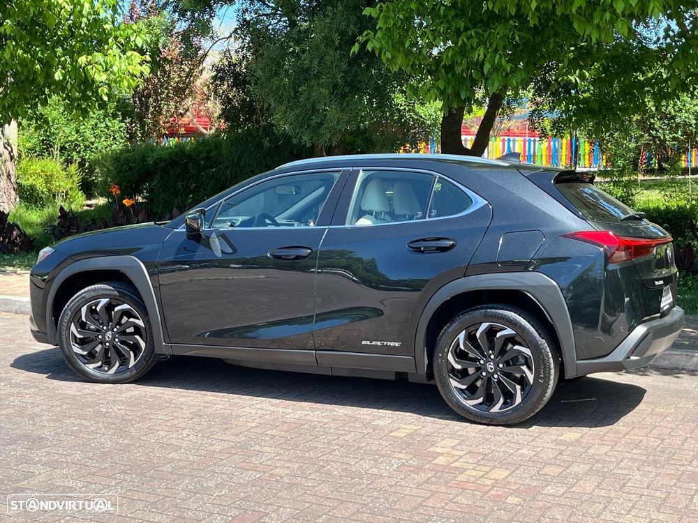 Lexus UX 300e Executive Line - 4
