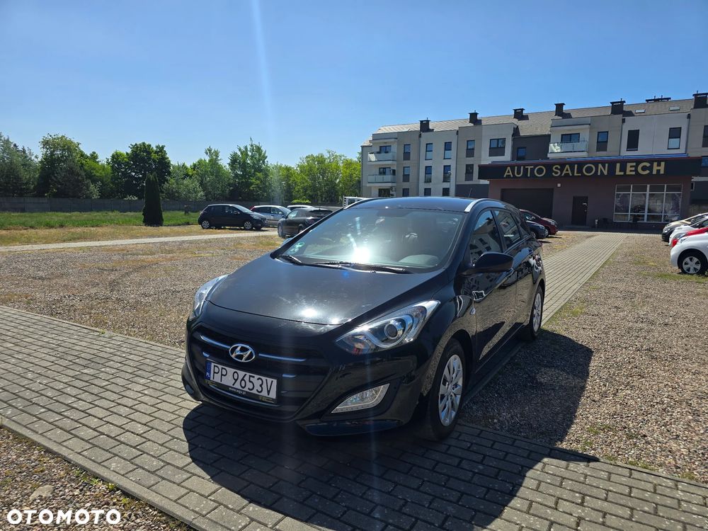 Hyundai i30 blue 1.4 Classic - 1
