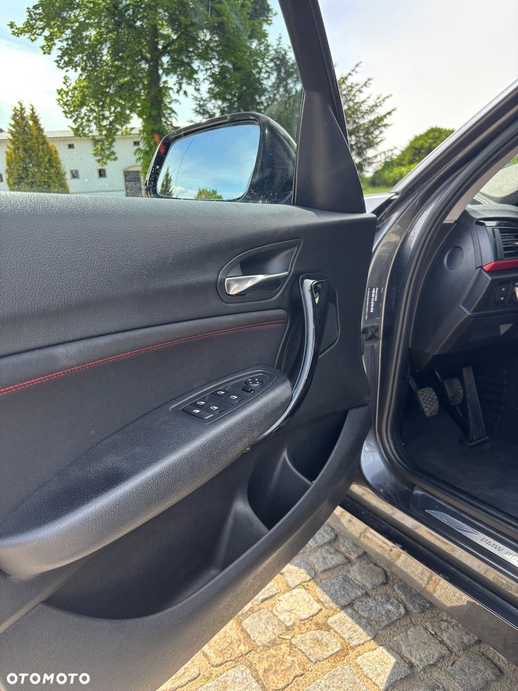 BMW Seria 1 118d Sport Line - 12
