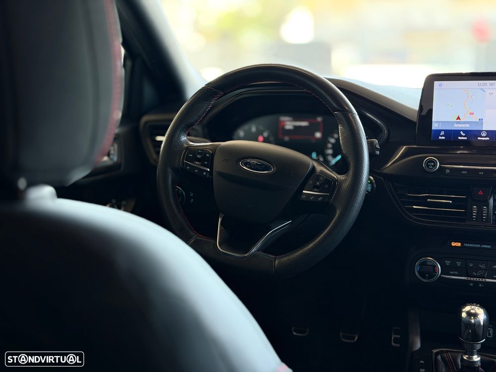 Ford Focus 1.5 TDCi ECOBlue ST-Line - 15