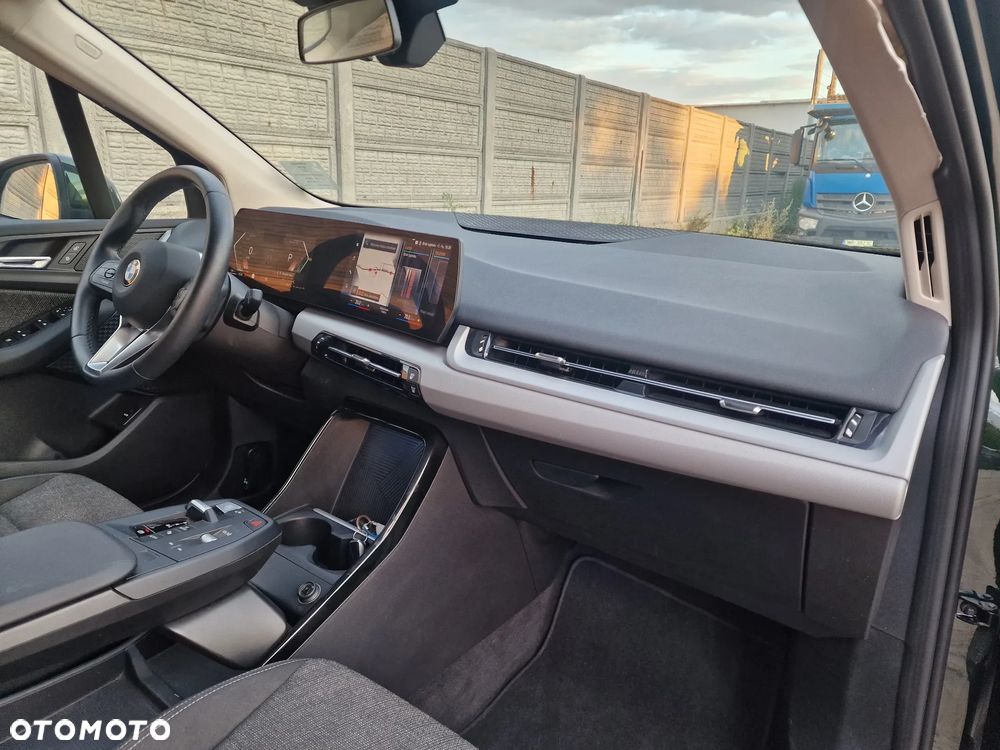 BMW Seria 2 218i Active Tourer - 10