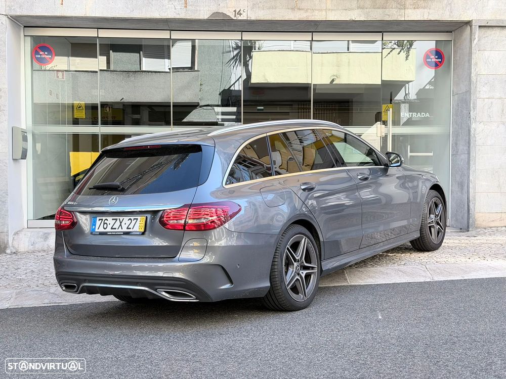Mercedes-Benz C 300 de AMG Line — fotografia 5