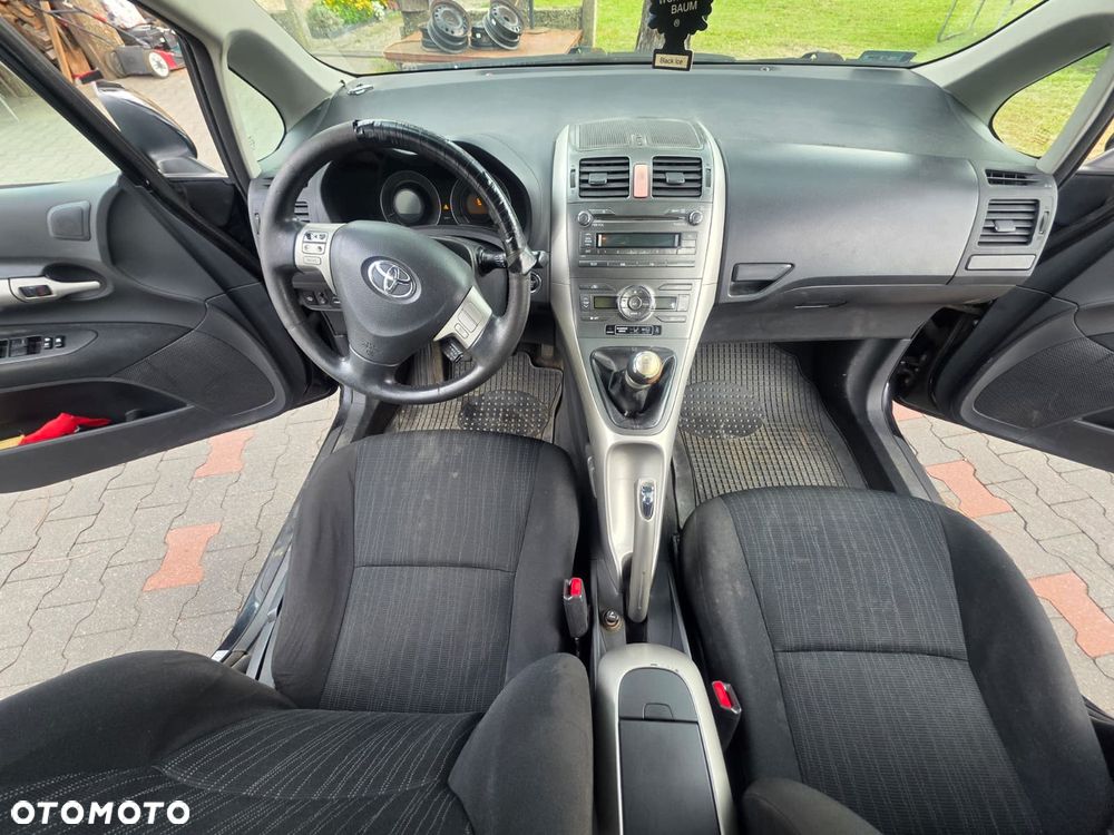 Toyota Auris - 8