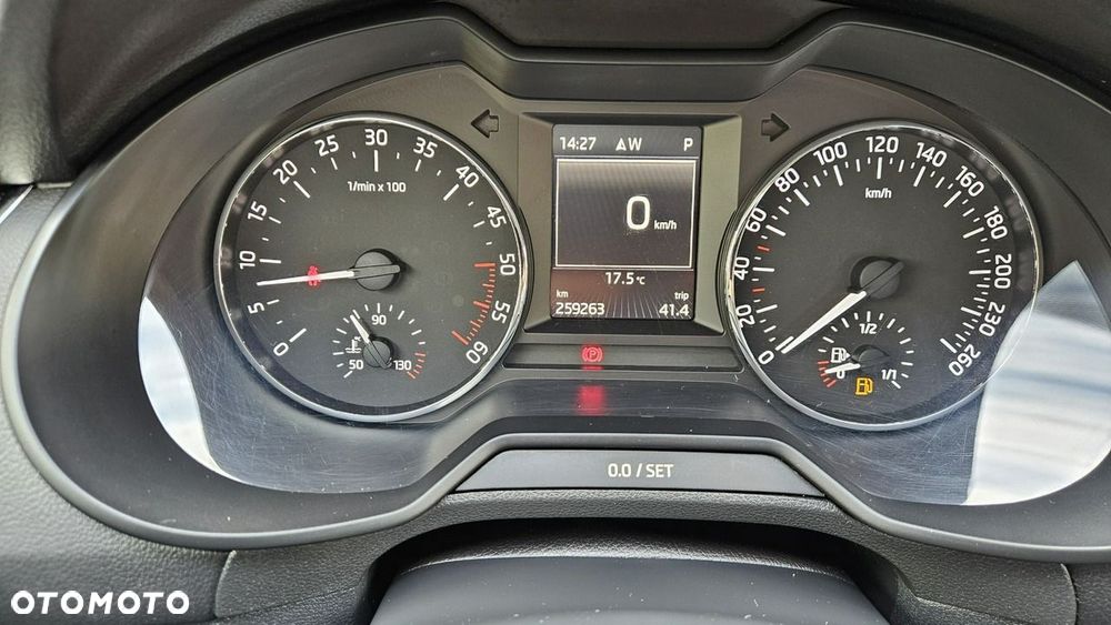 Skoda Octavia 1.6 TDI Ambiente DSG - 27