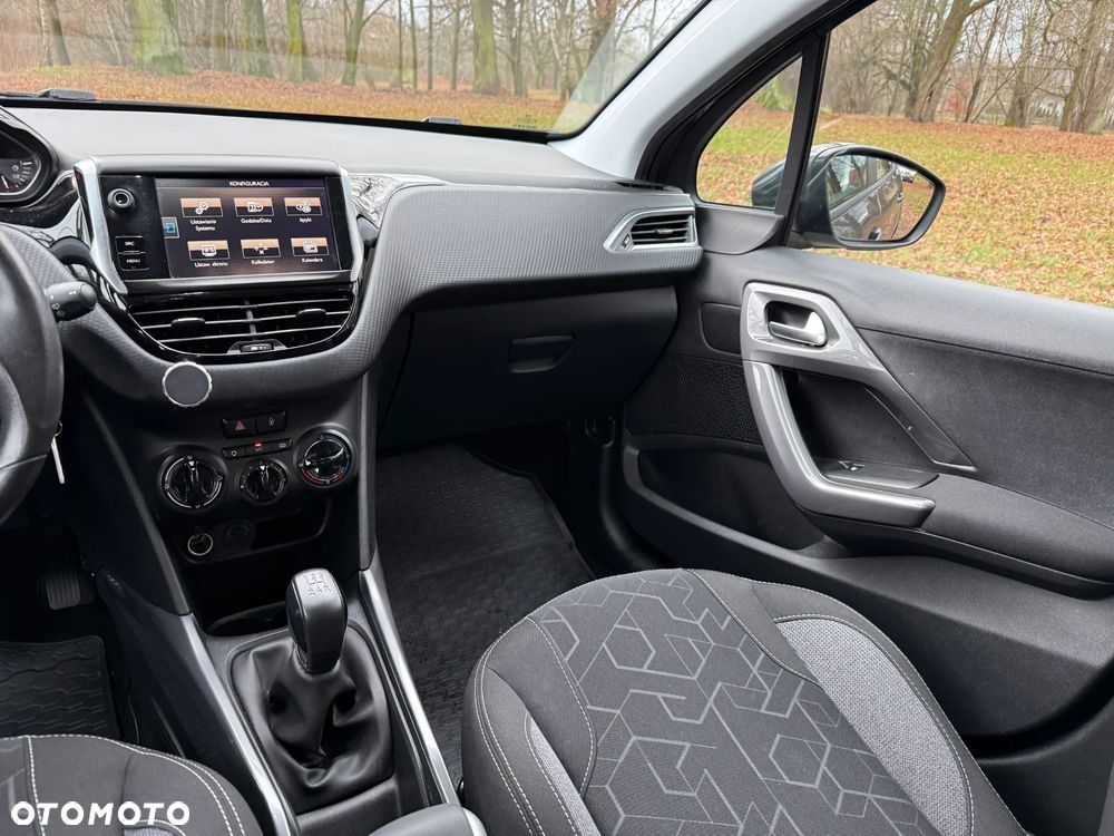 Peugeot 2008 PureTech 82 Active - 16