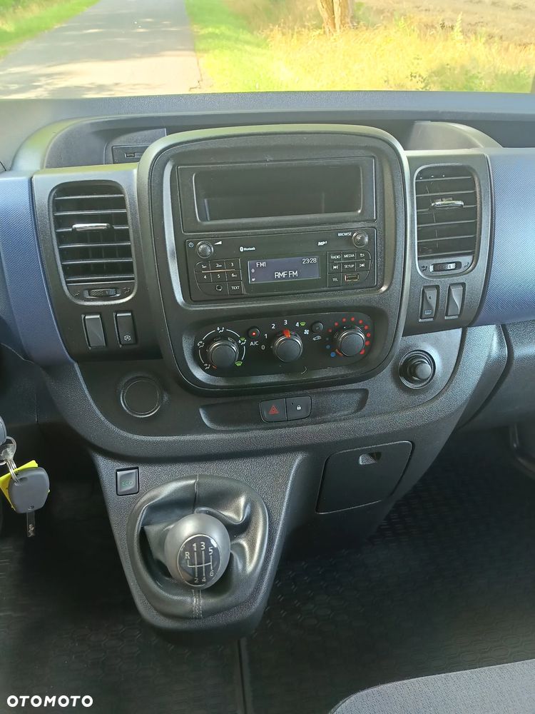 Opel Vivaro - 35
