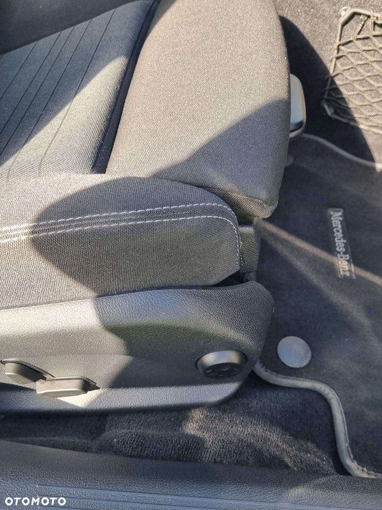 Mercedes-Benz Klasa C 200 9G-TRONIC - 12