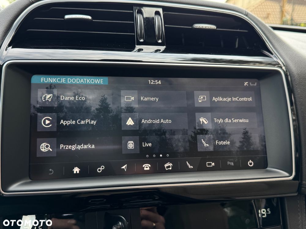 Jaguar F-Pace 25t AWD Prestige - 34