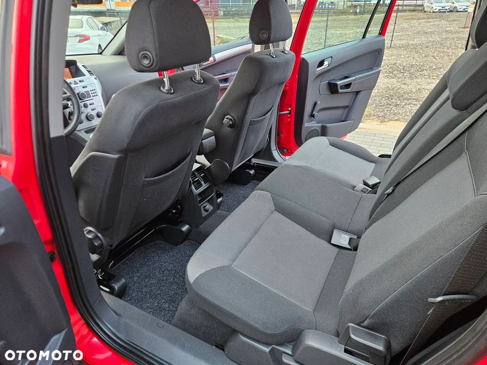 Opel Zafira 1.8 Enjoy - 11