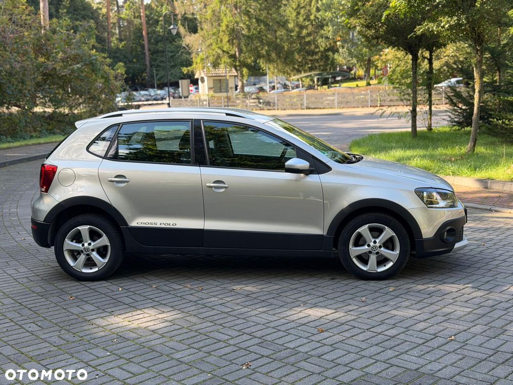 Volkswagen Polo Cross 2014 photo 2