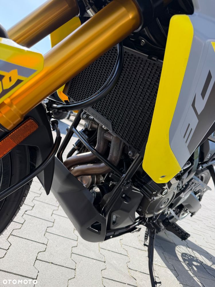 Suzuki V-STROM - 27