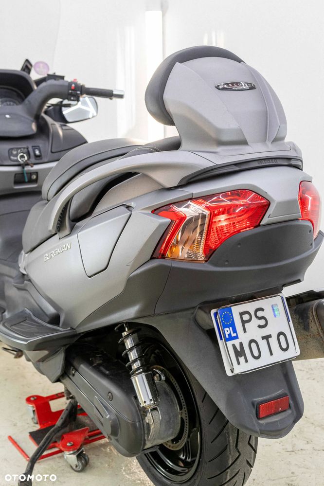 Suzuki Burgman - 20