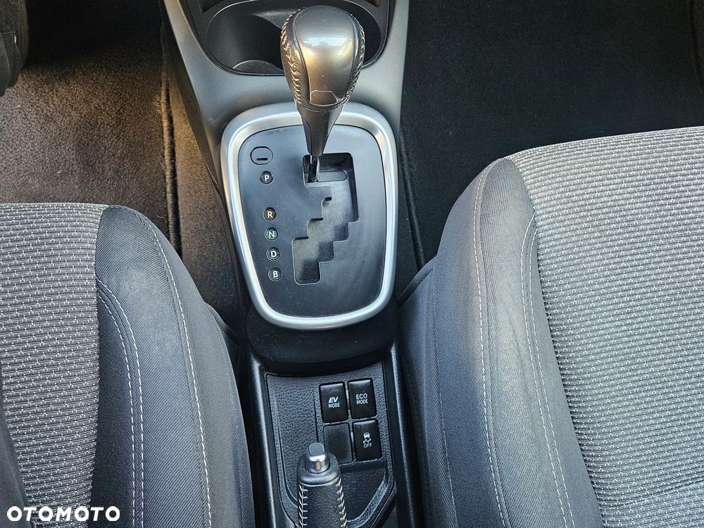 Toyota Yaris Hybrid 1.5 VVT-i Club - 15