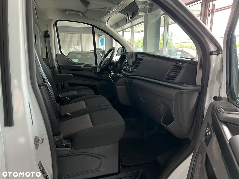 Ford Transit Custom - 38