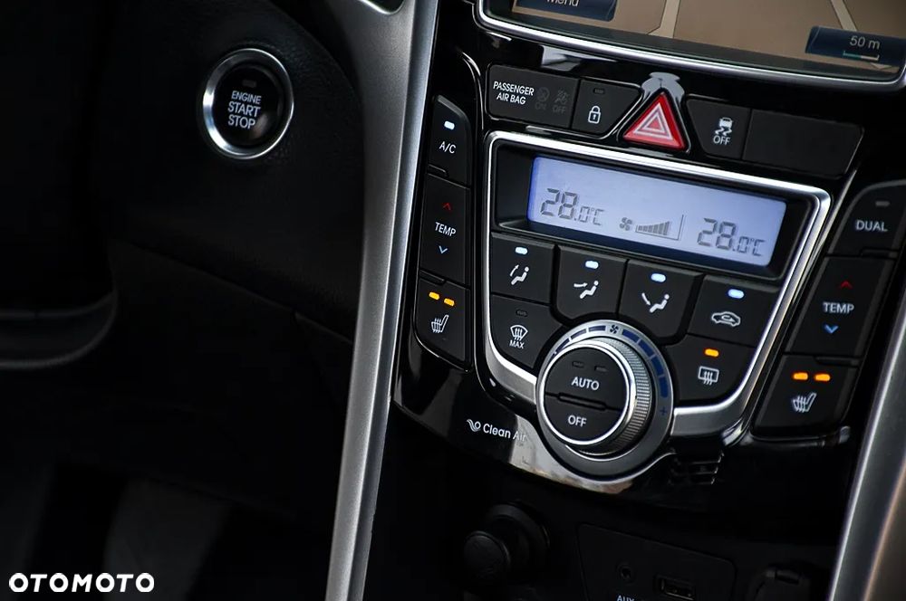 Hyundai i30 1.6 CRDi Premium - 29