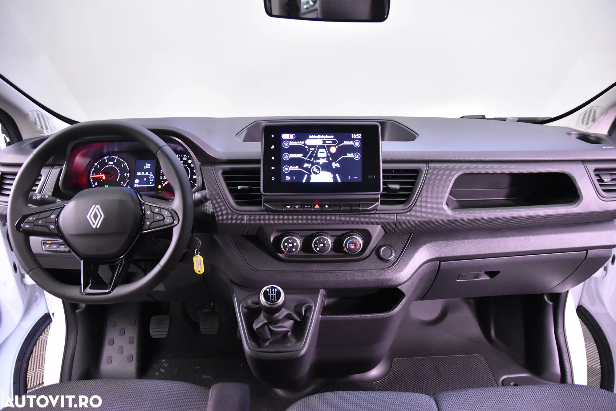 Renault Trafic - 9