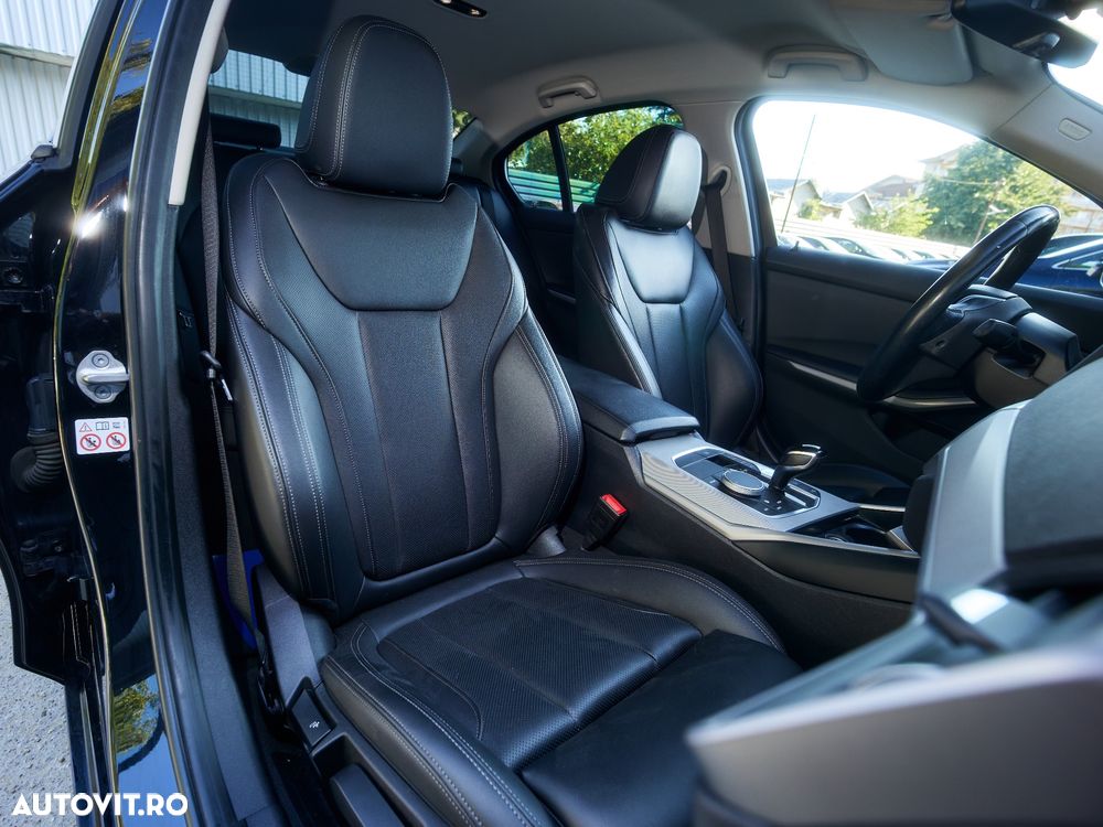 BMW Seria 3 320i xDrive AT - 21