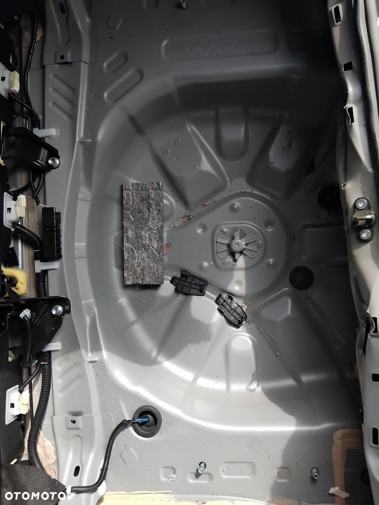 Toyota Yaris Hybrid 1.5 VVT-i GR SPORT - 3