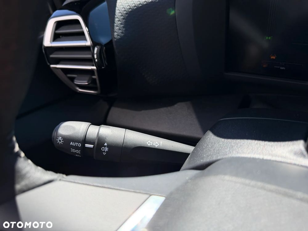 Citroën C4X 1.2 mHEV Plus eDCT6 - 15