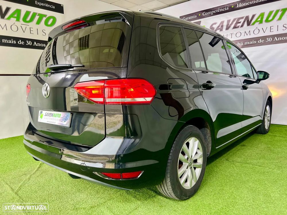 VW Touran 1.6 TDI Highline DSG - 52