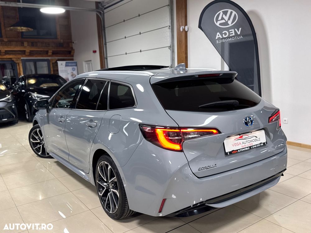 Toyota Corolla 2.0 HSD Exclusive Plus GR Sport Bi-Tone - 5