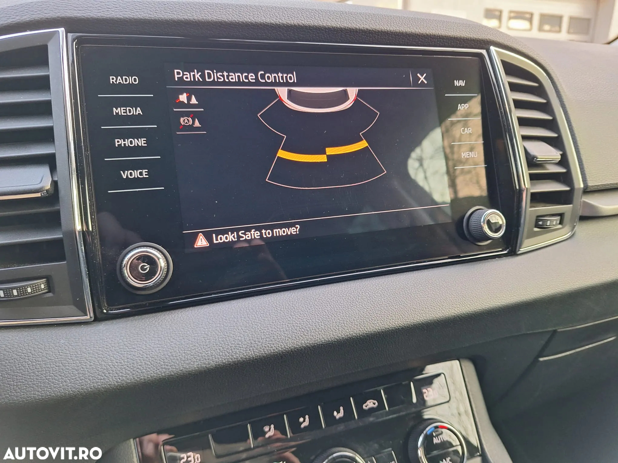 Skoda Karoq 1.5 TSI Ambition - 23