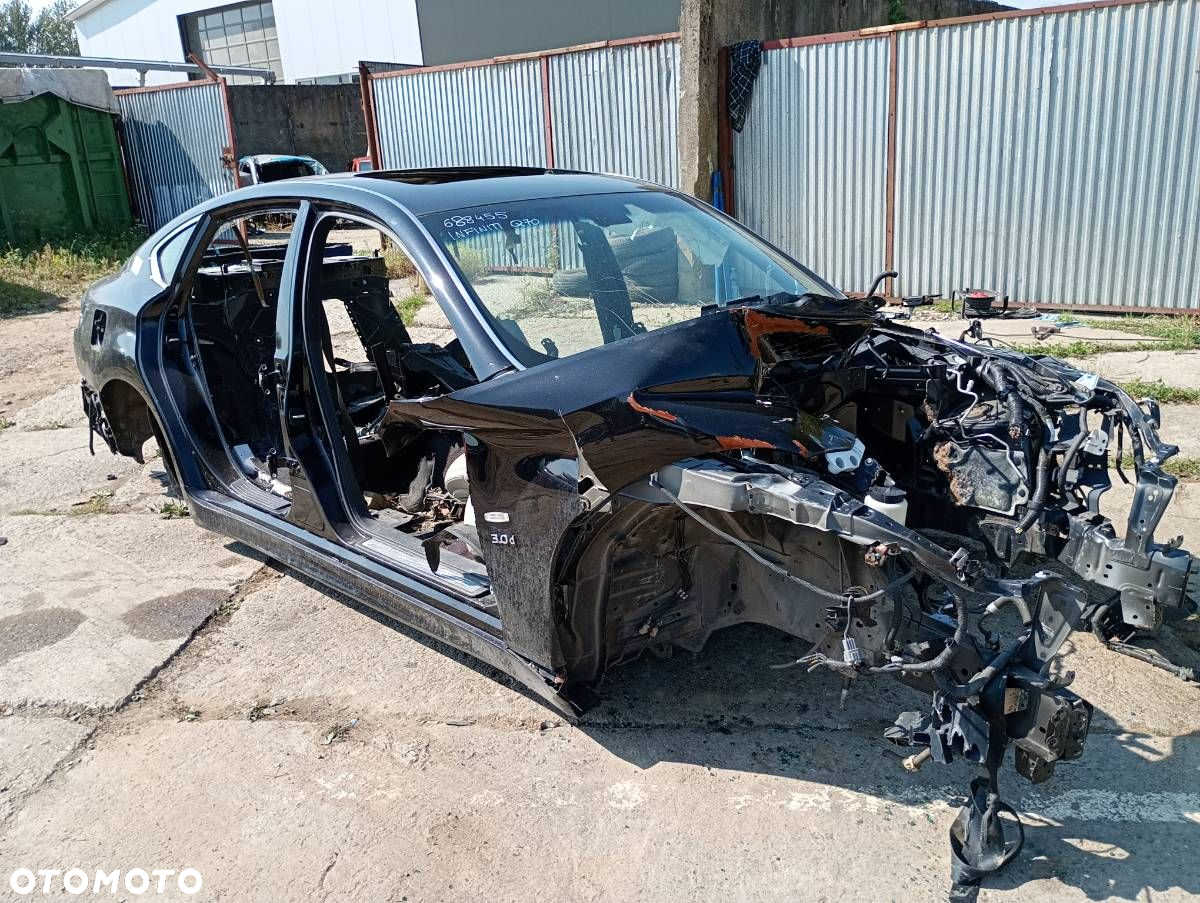 KAROSERIA ĆWIARTKA BŁOTNIK TYŁ PRAWY PRÓG DACH PODŁUŻNICA LEWY PRAWY - 999.00 PLN - INFINITI - 2