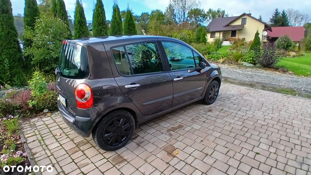 Renault Modus - 11