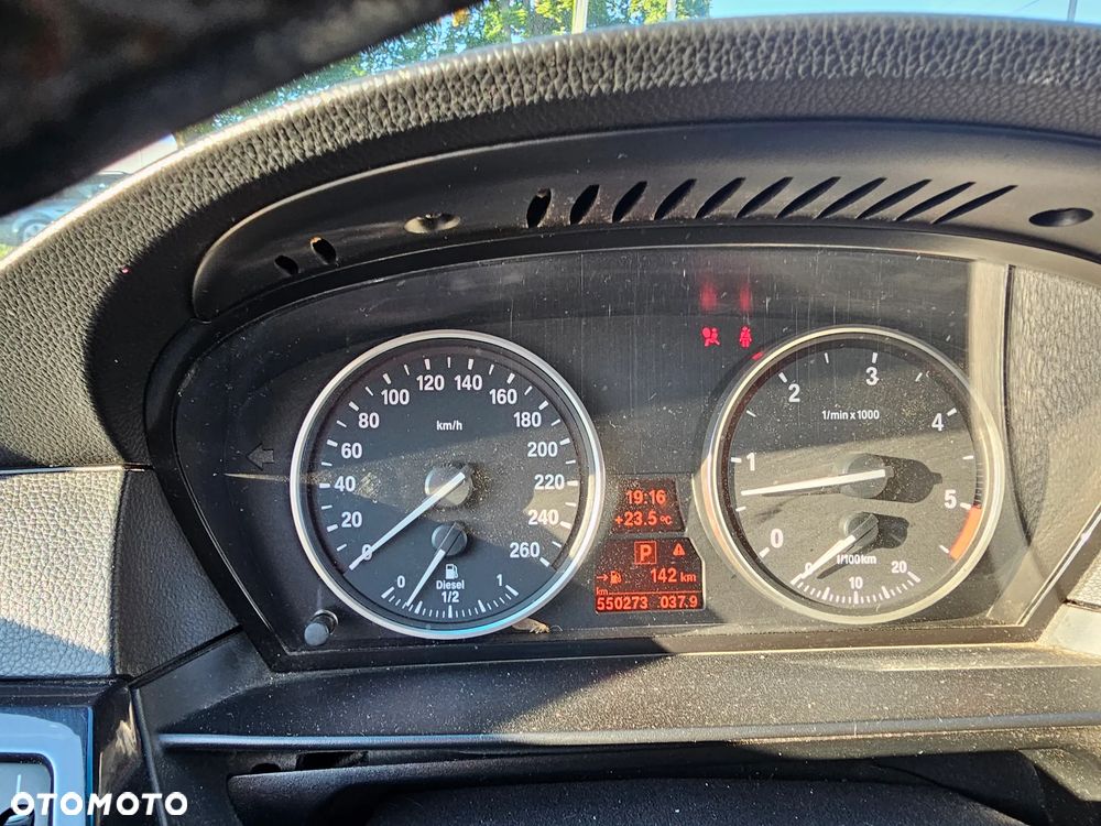 BMW Seria 5 525d - 4