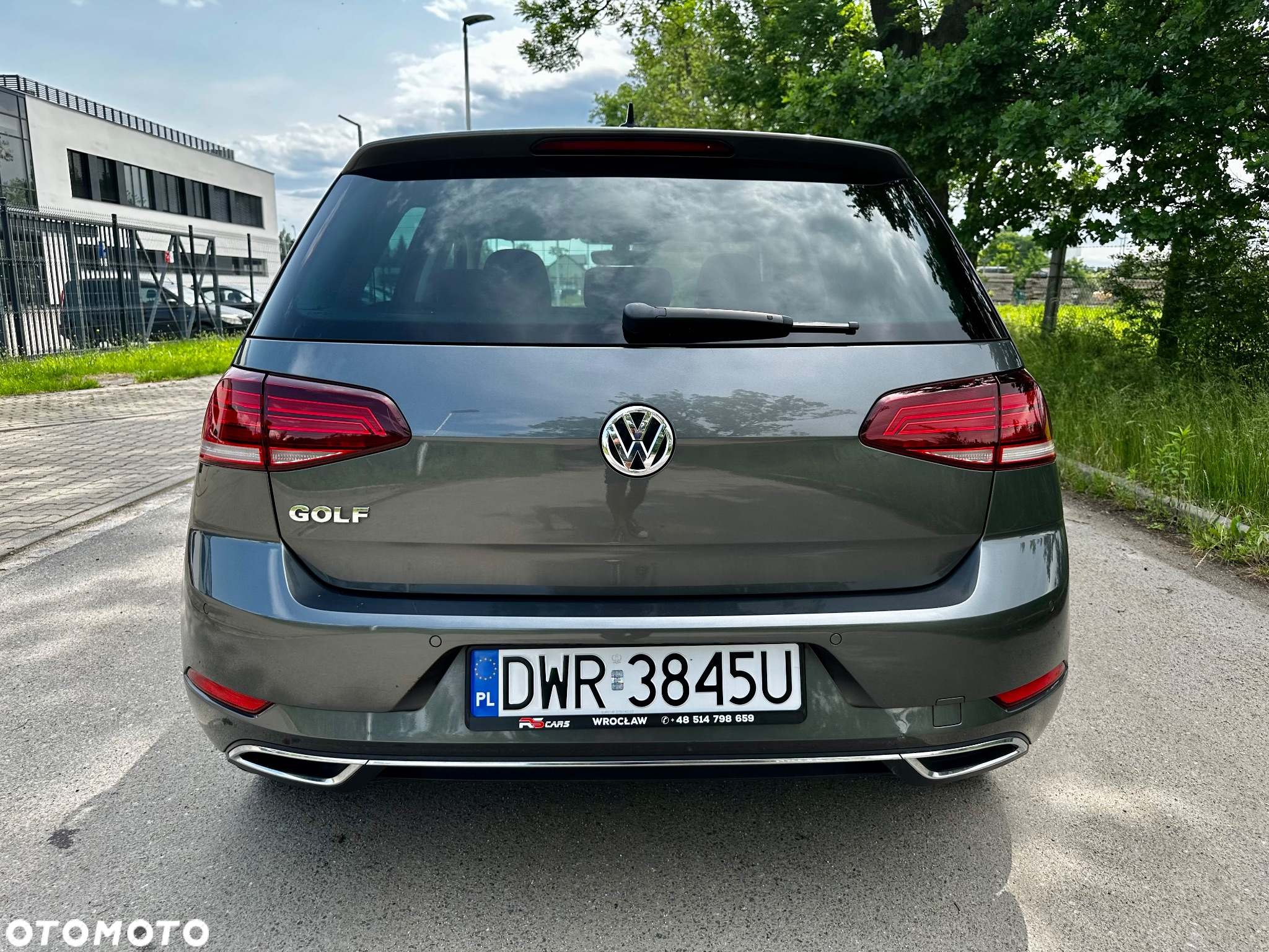 Volkswagen Golf 1.5 TSI ACT (BlueMotion Technology) DSG Highline - 4