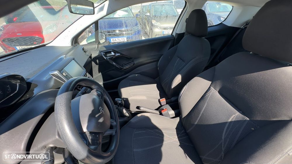 Peugeot 208 1.4 HDi Active - 20