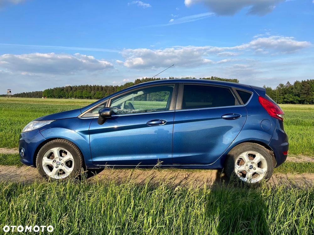 Ford Fiesta 1.4 Titanium EU5 - 8
