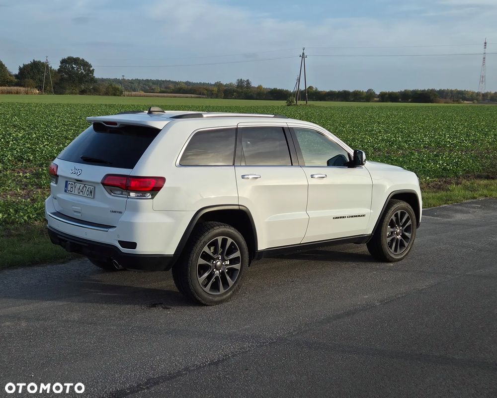 Jeep Grand Cherokee - 8
